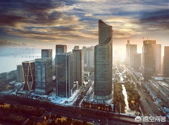 经济总量进入“万亿俱乐部”的城市有哪些?