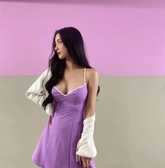 身材火辣!越南奶茶妹junvu95颜值神似Angelababy!