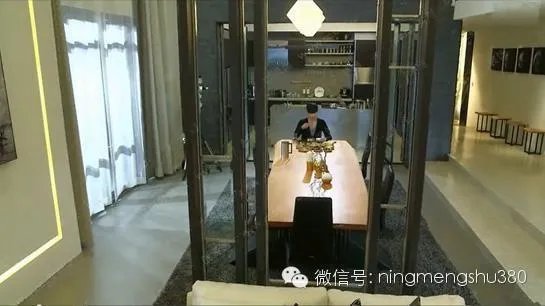 【来自星星的你 带你参观外星人都教授的奢华家居】