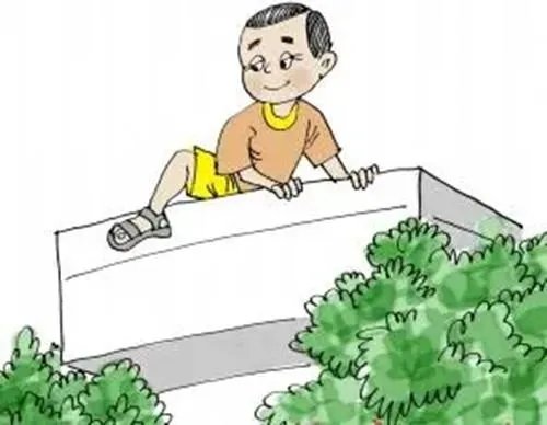 男子徒手接住坠楼男童!为何网友说他接住了一个家?