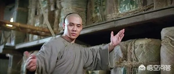 小时候武打古装电影很多,现在却很少,你看过最经典的武打电影有哪些?