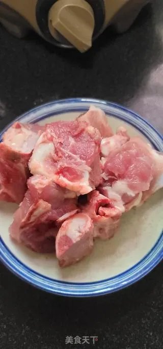 粉葛猪骨汤