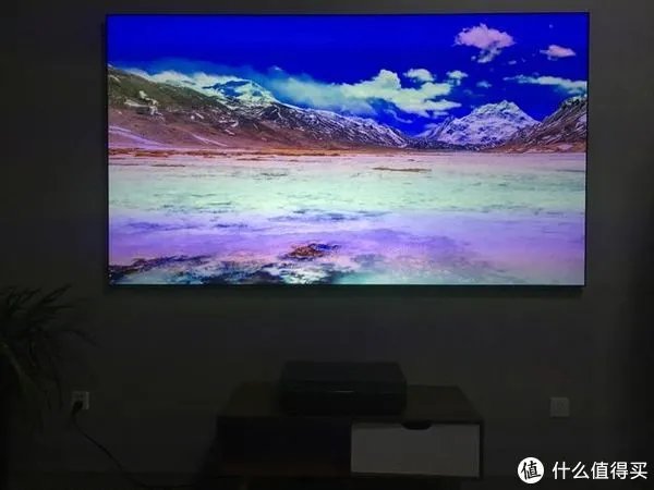 长虹激光电视