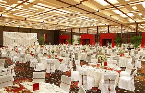 上海办婚礼酒店哪家好 上海办婚礼一桌多少钱
