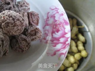 话梅花生