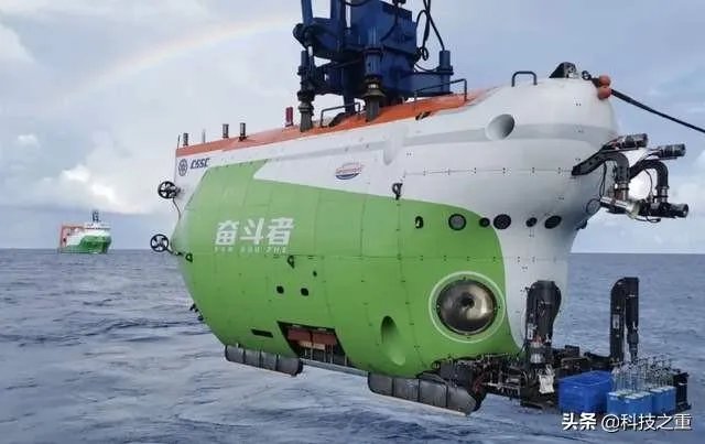 “奋斗号”凭什么它能“一口气”下潜到海底10000多米?