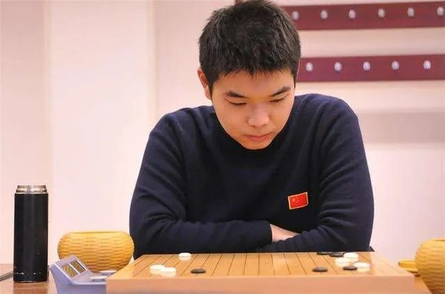 围棋目前谁厉害?