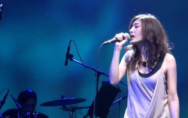 相见恨晚歌曲原唱