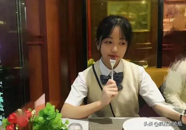 大部分女生素颜是什么水平啊？