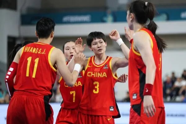 中国女篮战胜韩国女篮，在这场比赛中谁的贡献是最大的？