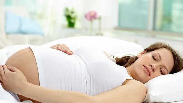 女性抽烟对怀孕的影响