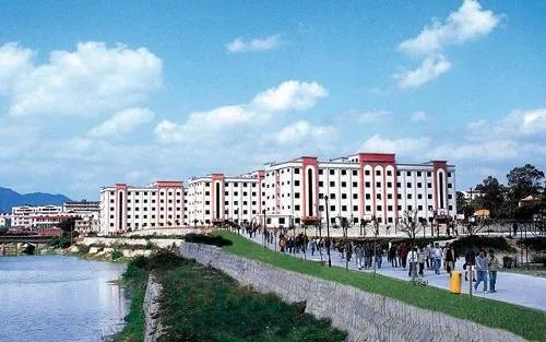 泉州仰恩大学的学校简介是怎样的？