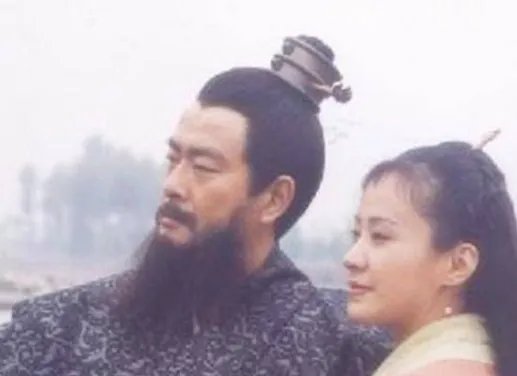 曹操与蔡文姬是什么关系？到底有没有男女之情