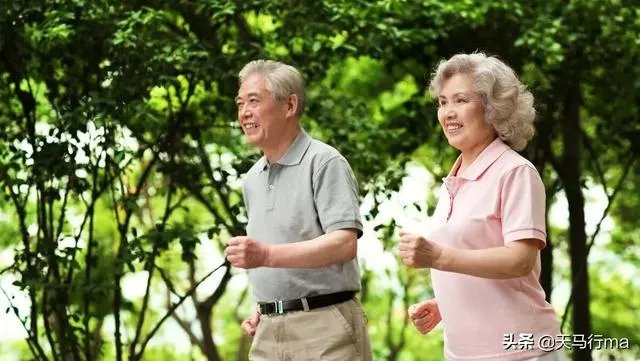 半夜不睡觉的女人都在什么?