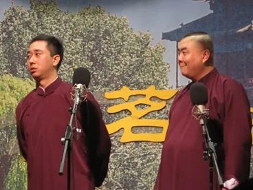 王自健和张伯鑫之间到底发生了什么?